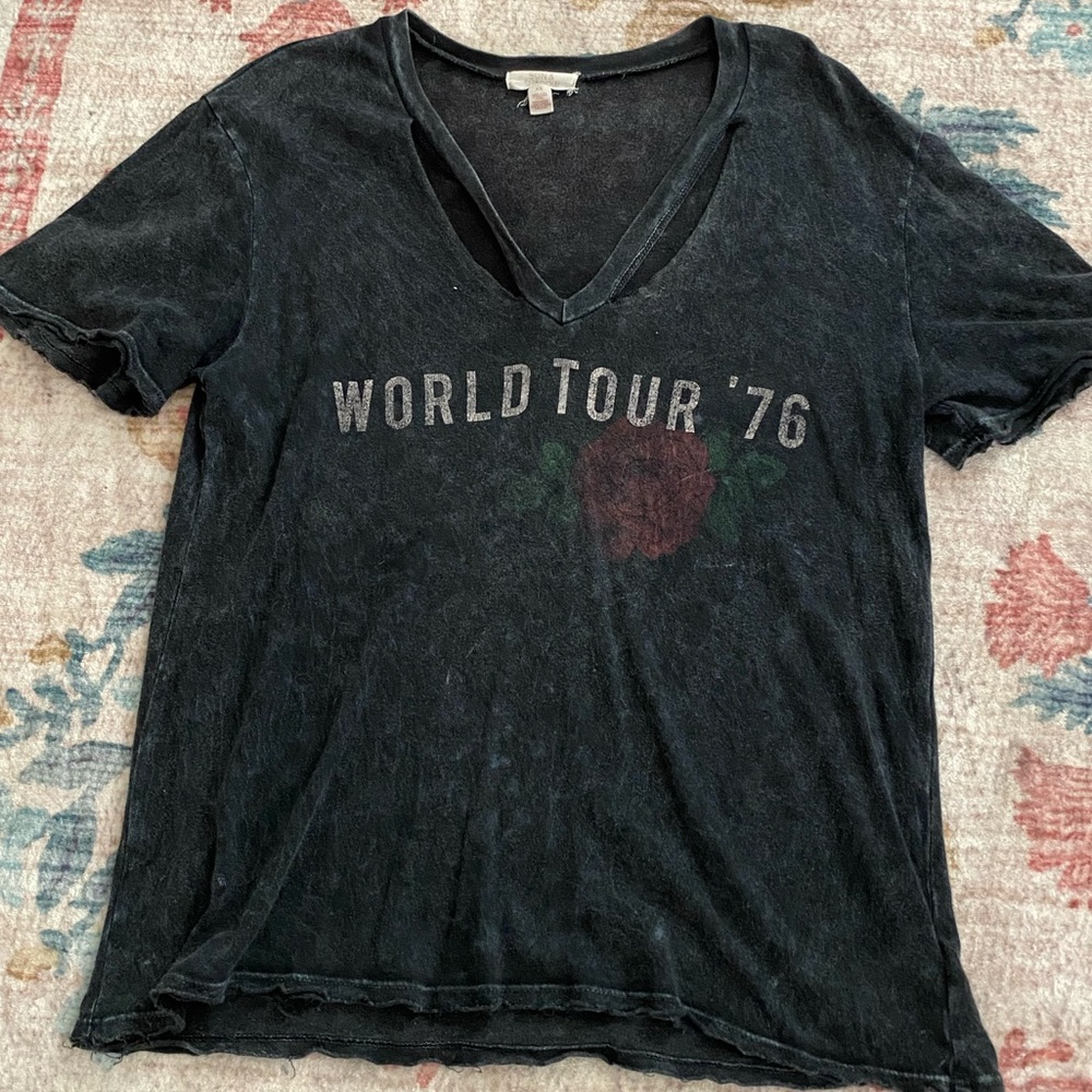 Graphic Vintage Style “World Tour ‘76” V-Neck T-Shirt